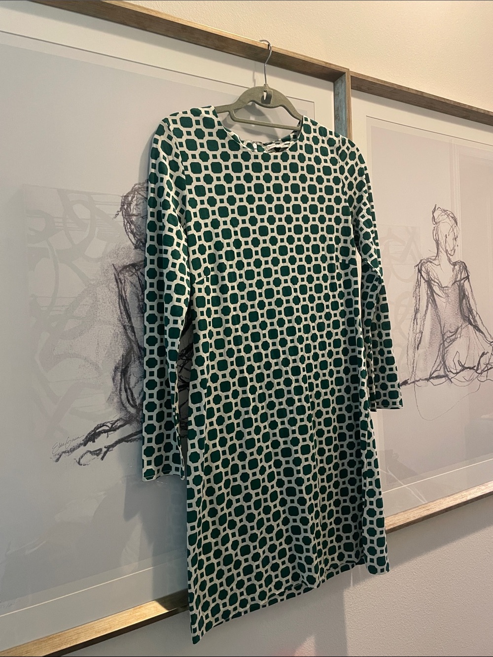 Banana Republic Green and White Geometric Long Sleeve Dress
